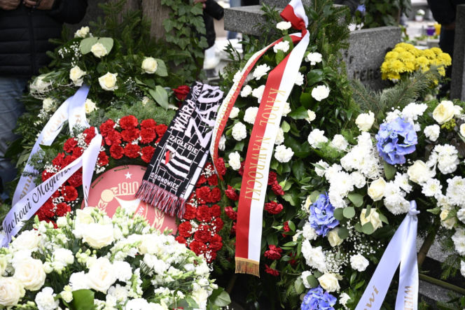 Pogrzeb Jacka Magiery. Spoczął obok Lucjana Brychczego