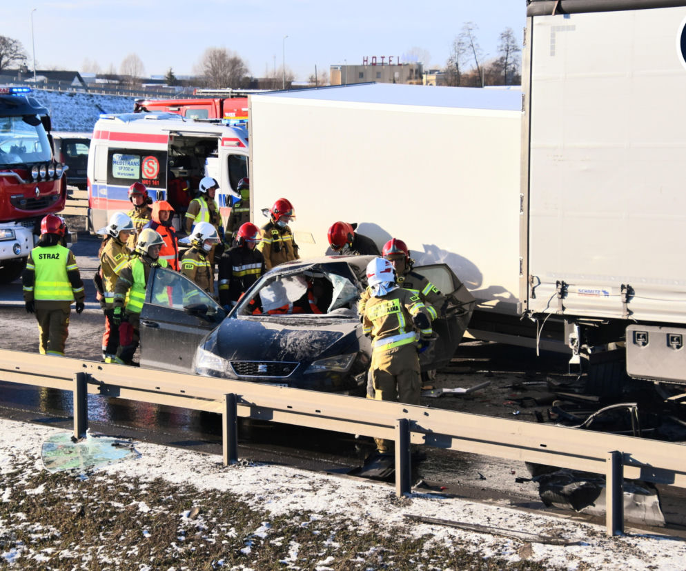 Poważny wypadek na trasie S8 pod Pruszkowem