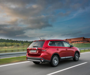 Mitsubishi Outlander lifting 2015