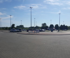 Punkt szczepień drive-thru w Siedlcach