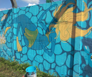 Mural na basenie letnim w Opolu
