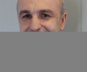 Sikorski broni posłów piratów