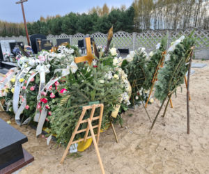 Jadachy. Małżeństwo zginęło pod pociągiem. Spoczęli w jednym grobie [GALERIA]