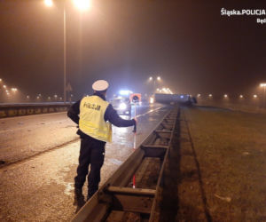 Koszmarny wypadek na S1 w Mierzęcicach! Zmasakrowany samochód i powalona ciężarówka
