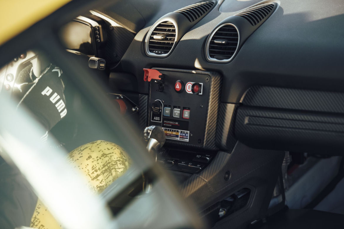 Porsche 718 Cayman GT4 Clubsport 