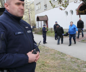 Nastoletni Gracjan zadźgał Czesię i Stanisława? Mieszkańcy w szoku: „To była bardzo spokojna rodzina”