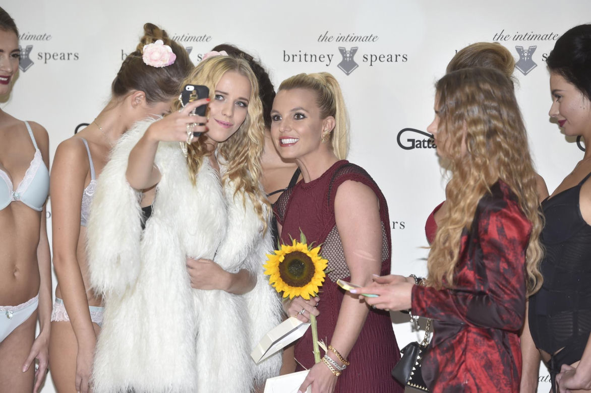 Jessica Mercedes na spotkaniu z Britney Spears