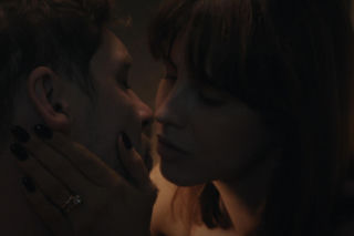 M jak miłość, odcinek 1924. Kama (Michalina Sosna), Marcin (Mikołaj Roznerski)