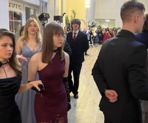 Studniówka pełna blasku i emocji! Tak bawili się maturzyści II LO w Bydgoszczy [ZDJĘCIA]