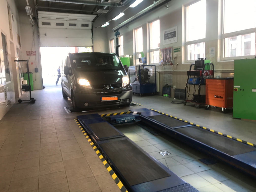 Bezpłatne sprawdzanie świateł w pojazdach! Sprawdź, kiedy możesz skorzystać z badania diagnostycznego