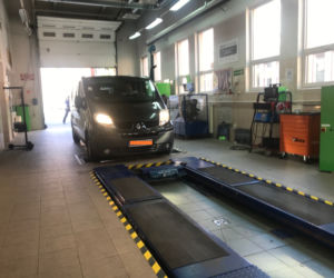 Bezpłatne sprawdzanie świateł w pojazdach! Sprawdź, kiedy możesz skorzystać z badania diagnostycznego