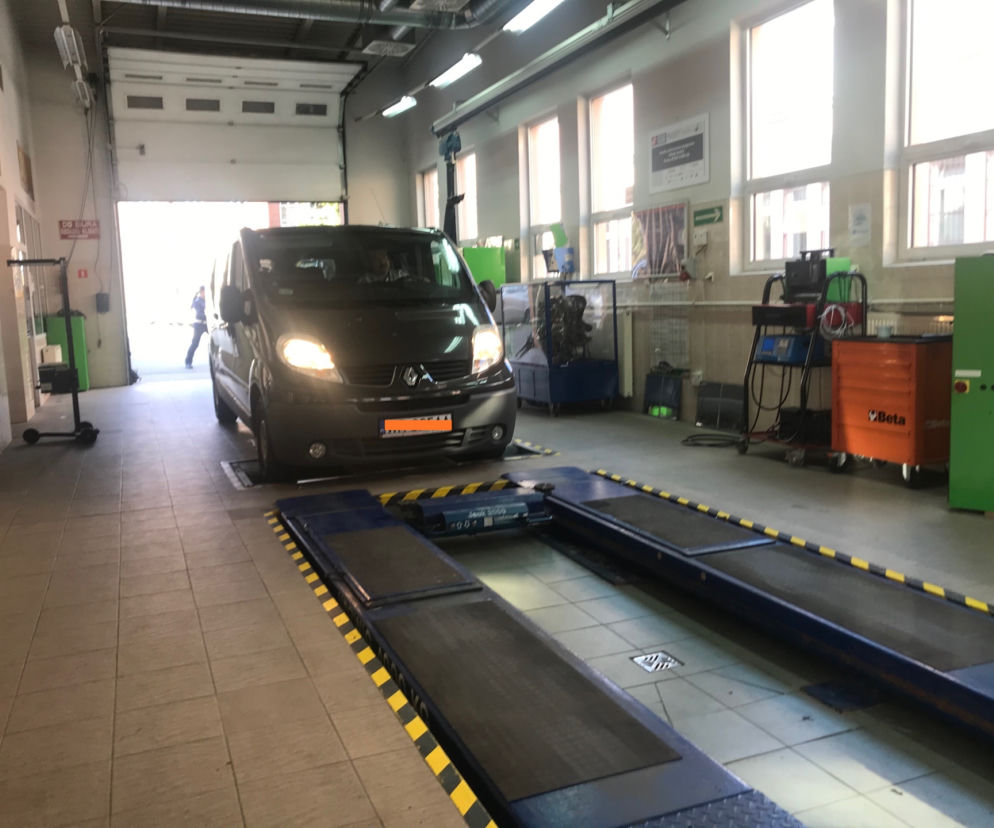 Bezpłatne sprawdzanie świateł w pojazdach! Sprawdź, kiedy możesz skorzystać z badania diagnostycznego