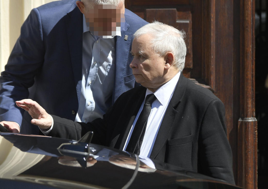 Podjadają prezesowi winogrona