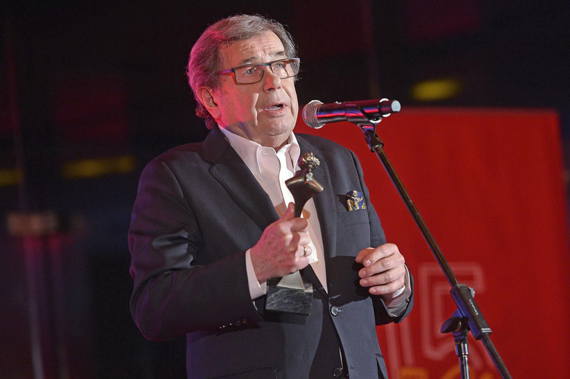 Niegdyś bożyszcze tłumów jako Janek Kos. Tak przez lata zmieniał się legendarny aktor Janusz Gajos