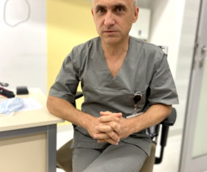 Chirurdzy naczyniowi z USK w Białymstoku jako drudzy w Polsce wszczepili pacjentowi nowatorski stentgraft CASTOR