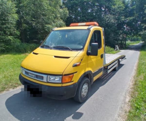 Kradł samochody wywożąc je na lawecie