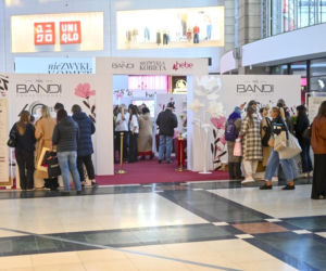 nieZWYKŁA KOBIETA”