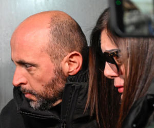 Szokująca decyzja sądu po pożarze w Szwajcarii! Nie żyje 40 osób, on chodzi wolno