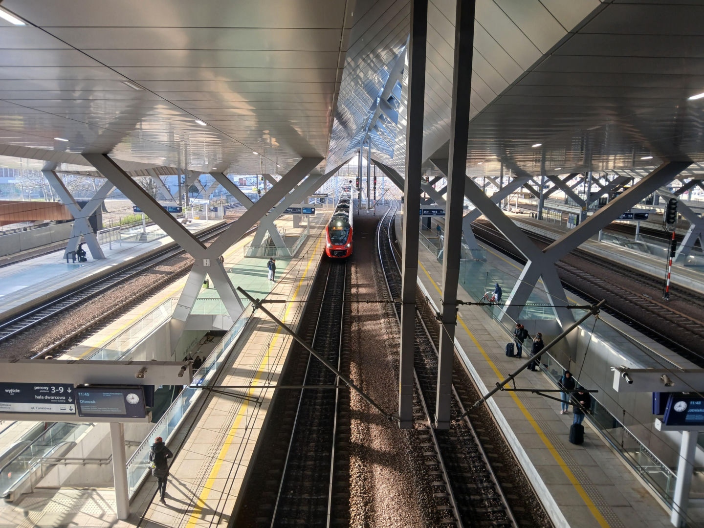 Dworzec kolejowy Warszawa Zachodnia po otwarciu