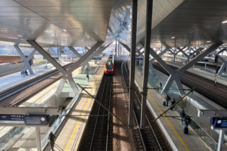 Spektakularna przemiana Warszawy Zachodniej - dobry detal i nowoczesna przestrzeń zaprojektowana przez DWAA Architekci