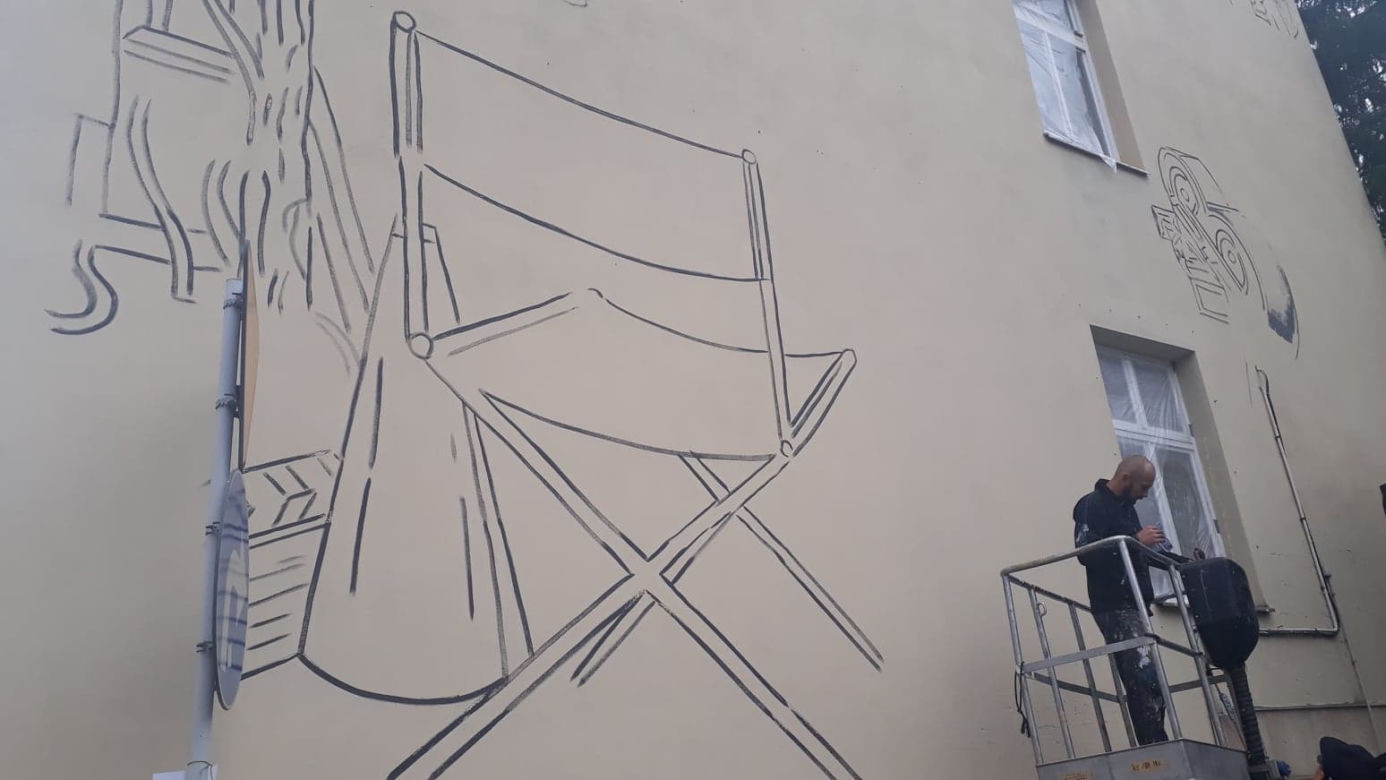 [RZESZÓW]: Gary Cooper czuwa! Na kamienicy przy Lisa Kuli 13 powstaje mural ku czci twórczości Freda Zinnemanna!