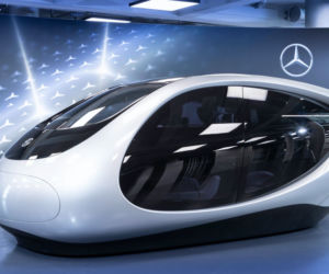 (2021) Nowy Mercedes-Benz Klasy S i jego nowoczesne wnętrze