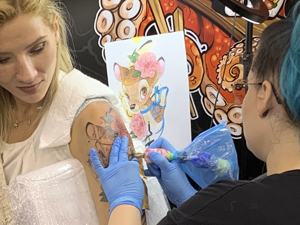 Tattoo Konwent Katowice 2022. Tatuatorzy tworzą piękne tatuaże