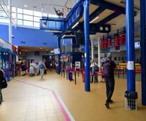 Stara hala odlotów na lotnisku w Goleniowie