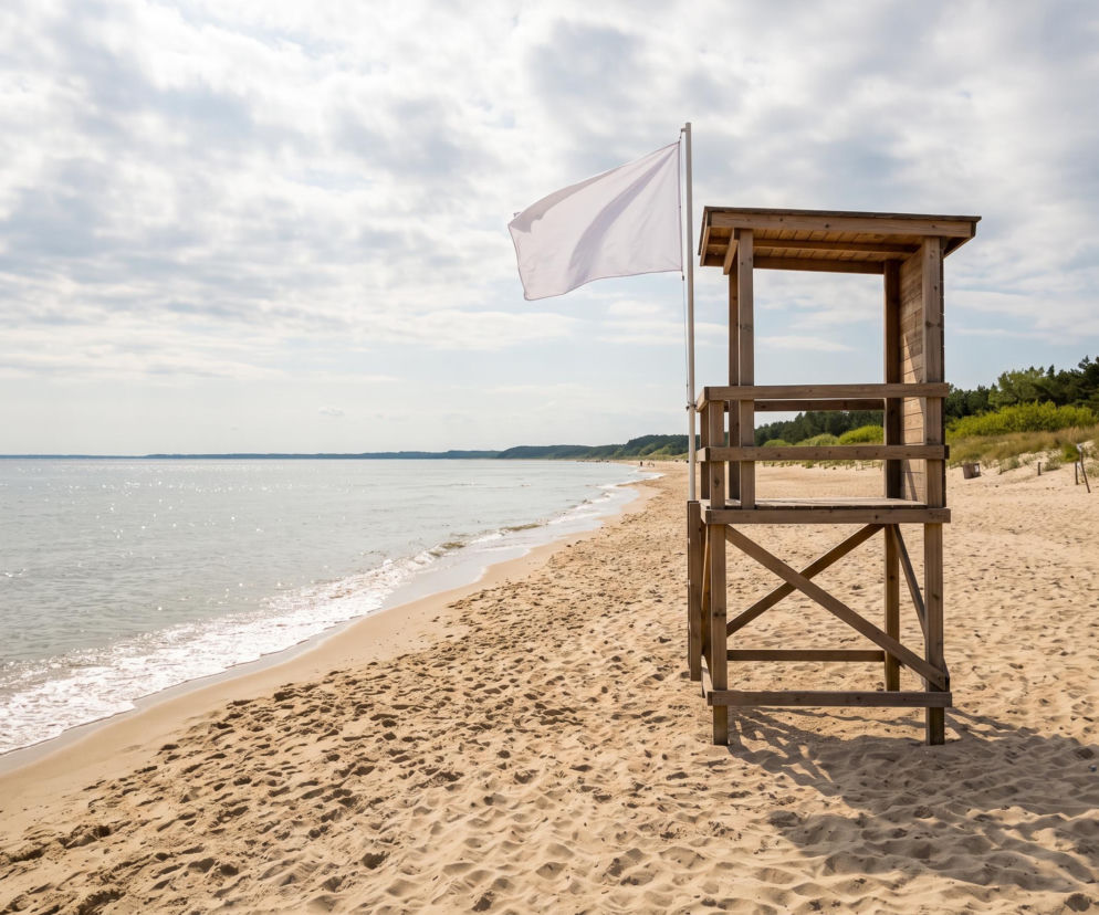 Sinice Mechelinki. Czy w Mechelinkach można się kąpać 16.07? Flaga, warunki pogodowe
