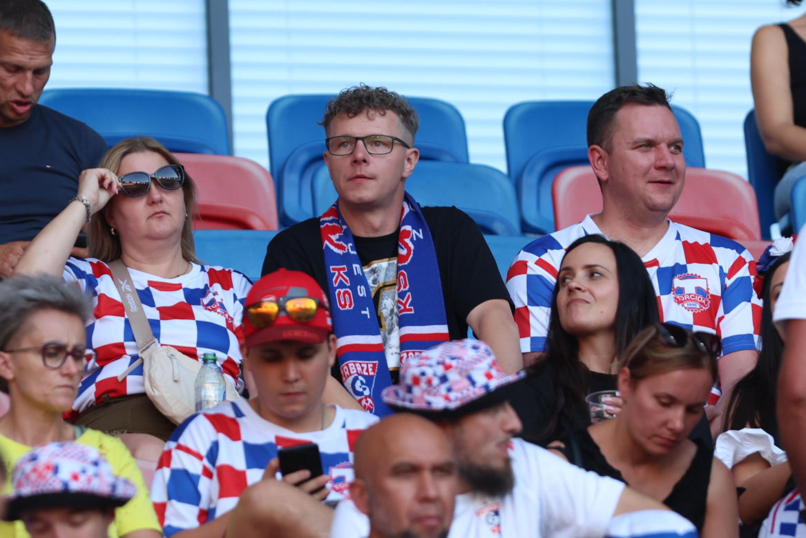 Zobaczcie zdjęcia kibiców z meczu Górnik - Fenerbahce i krótkie podsumowanie środowego spotkania na se.pl
