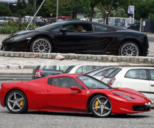 Kuba Błaszczykowski w Ferrari kontra Robert Lewandowski w Lamborghini