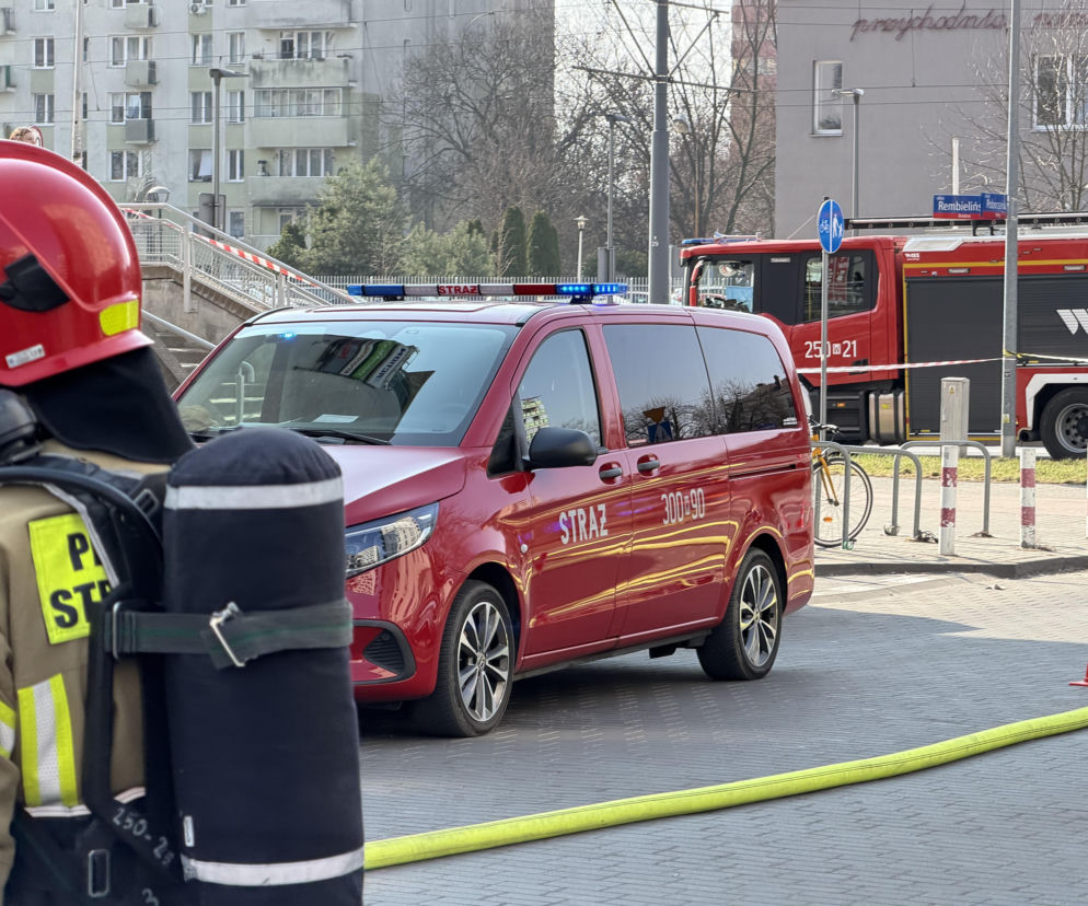 Pożar przy galerii handlowej w Warszawie. 200 osób uciekło z budynku!