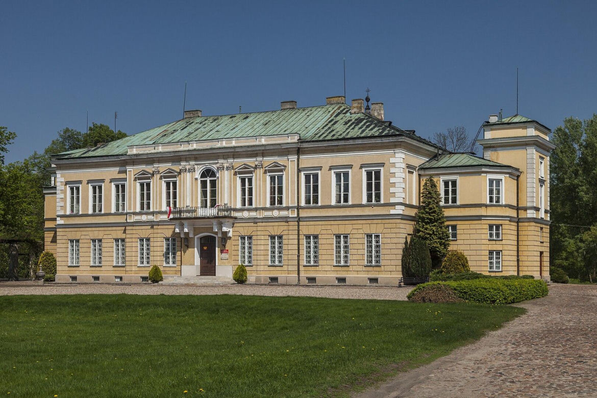 To miasto skrywa wiele ciekawostek. Z Łodzi dojedziesz tam pociągiem