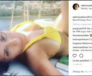 Sabrina kusi swoimi krągłościami