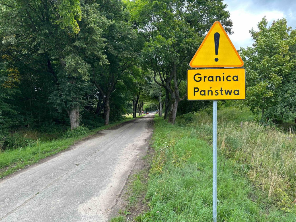 Zapora na granicy z Rosją ma być gotowa we wrześniu. Trwają testy