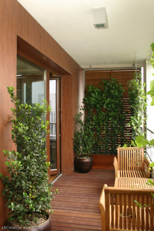 Jak urządzić wąski balkon?