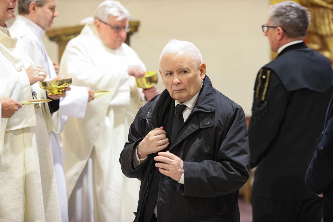 Jarosław Kaczyński na otwarciu wystawy pt. „Katyń 1940 - Smoleńsk 2010. Anatomia kłamstwa” w Muzeum Miejskim w Jastrzębiu-Zdroju