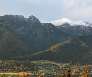Widok na Tatry po opadach śniegu