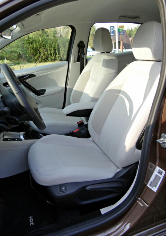 Peugeot 301