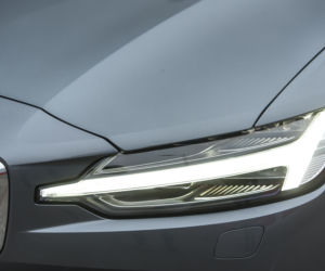 Volvo V60 Momentum Pro B4 FWD AT8