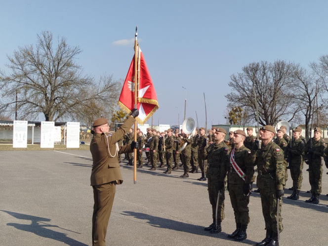Chorągiew dla Ośrodka WOT
