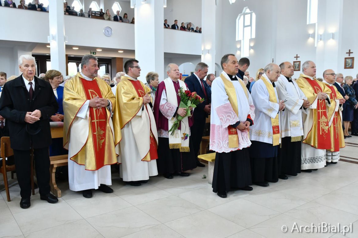 Kościół pw. Matki Bożej Różańcowej w Białymstoku. Świątynia powstała w niespełna rok