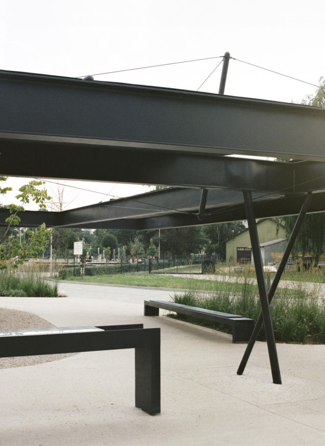 Plac Handlowy w Gorzycach. Bartosz Bukowski i Michał Woźniak