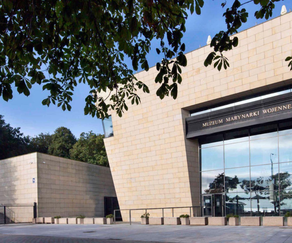 COBI i Muzeum Marynarki Wojennej w Gdyni łączą siły! Kultowe okręty powracają... w wersji z klocków!