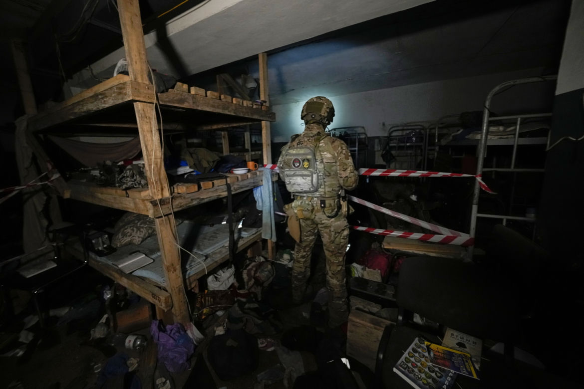 Ukraina zniszczona wojną. Rosjanie rekrutują na miejsce "złote rączki"