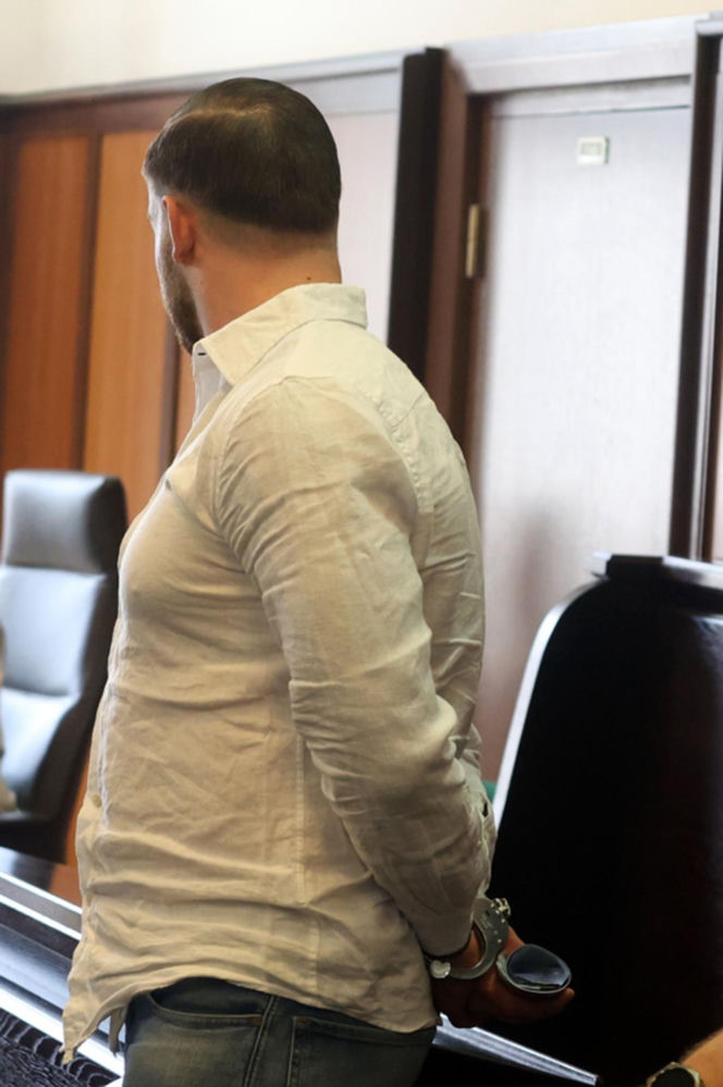 "Skazał matkę na dożywocie cierpienia". Prokurator chce 25 lat więzienia dla Dawida M. Zabóstwo na Nowym Świecie