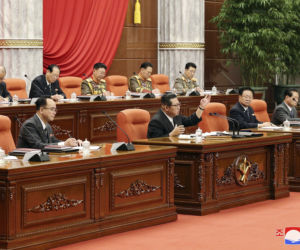 Kim Dzong Un dalej chudnie! Nie poznasz go na tym zdjęciu