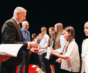 Najzdolniejsi uczniowie odebrali stypendia Prezydenta Miasta Siedlce