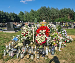 Grób ofiar wypadku w Jamnicy. Marzena i Mariusz osierocili trójkę dzieci [ZDJĘCIA]