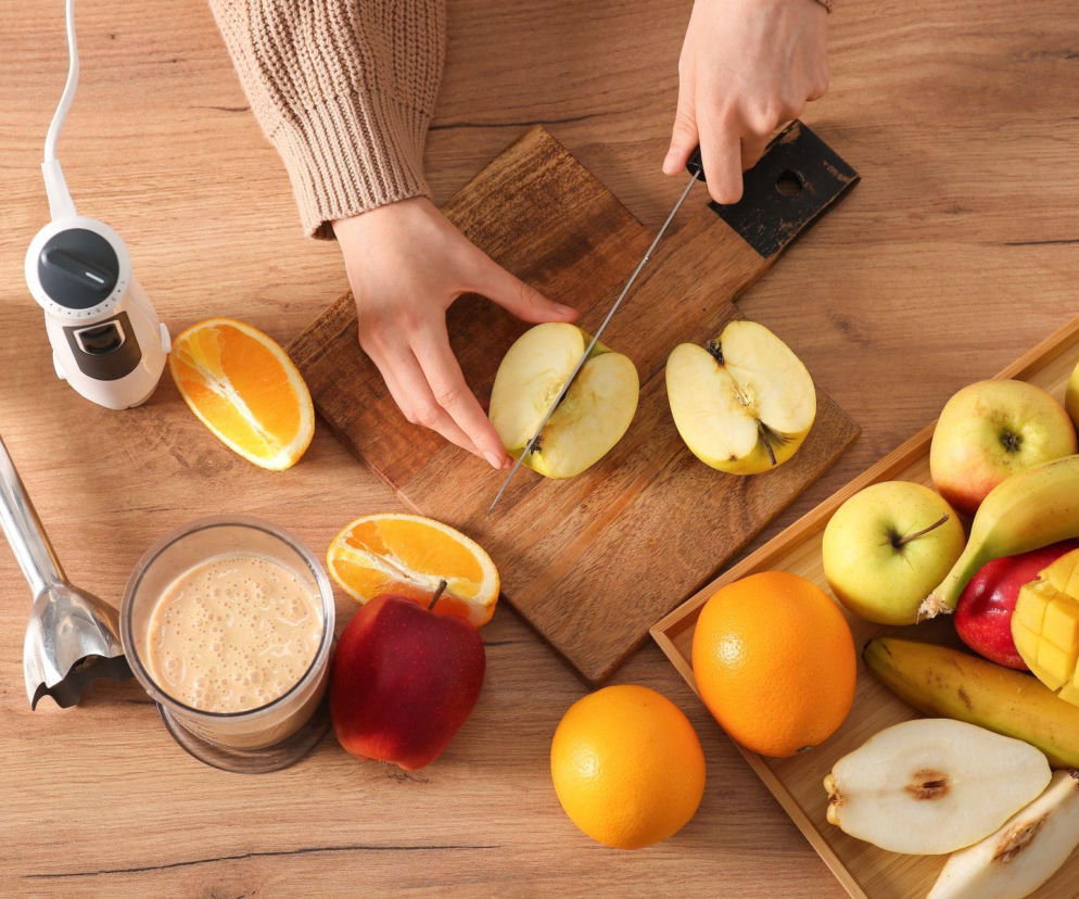 Ten koktajl smakuje jak szarlotka – kremowy, sycący i gotowy w 5 minut